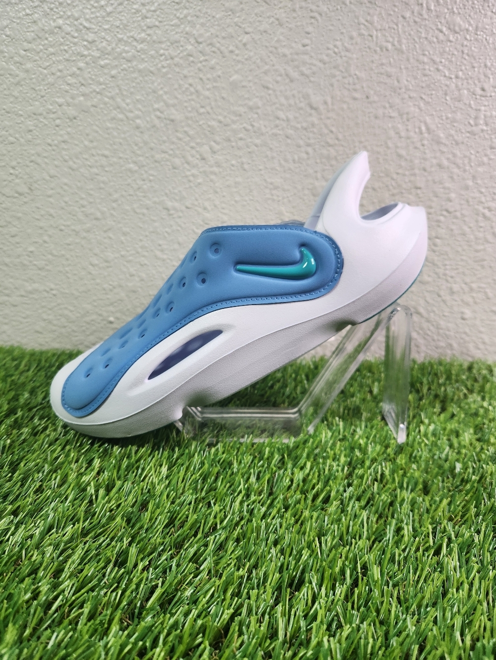 Nike Aqua Swoosh Sandals Water (GS) Shoes Size 7Y (FV6363 400) Wmn Size 8.5